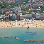 Rondine بيت للعطل Smirra