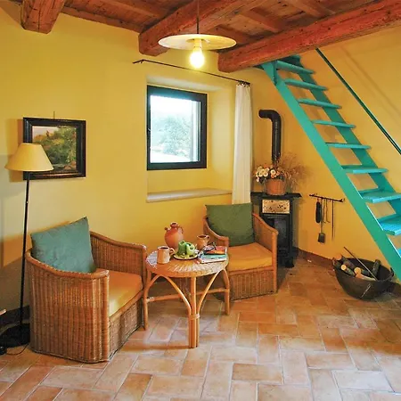 Holiday home Holiday Rondine 06 Smirra